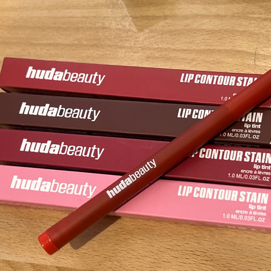Lip contour stain